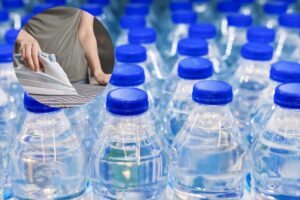 acqua distillata, persona che stira