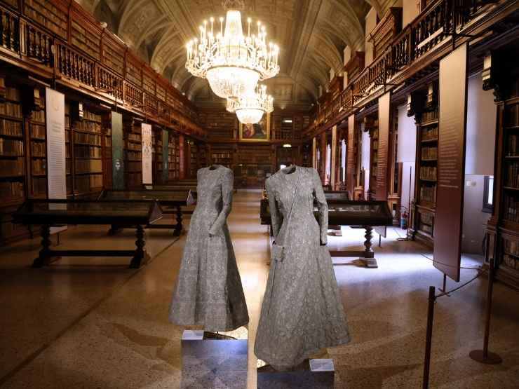 Gli 'ultimi' abiti di Armani alla Pinacoteca di Brera